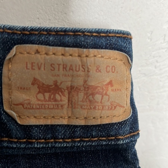 Levi’s 528 Slender Boot Cut Women’s Jeans Sz 4 - Picture 4 of 8